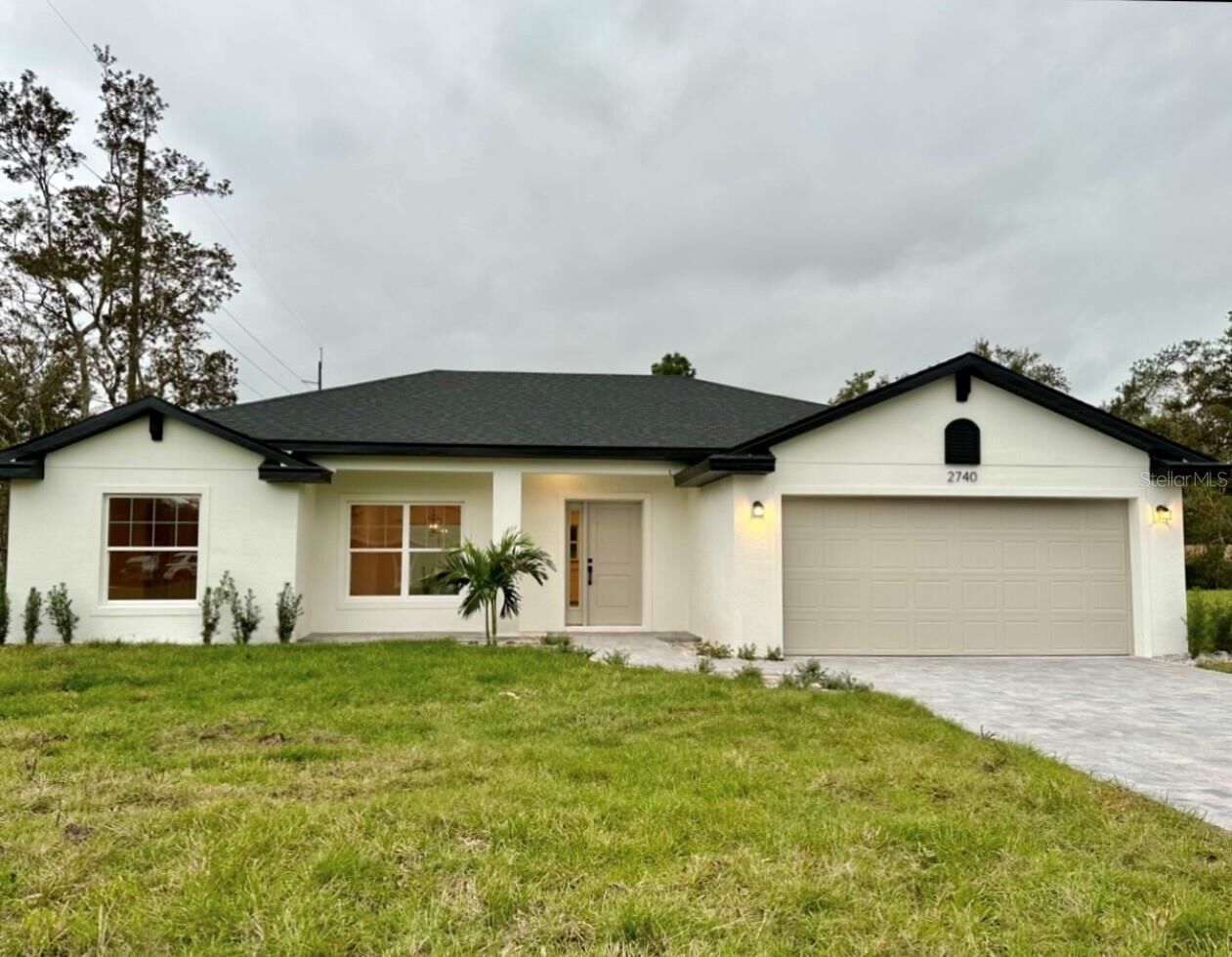 Property Photo:  1450 5th Avenue  FL 32724 