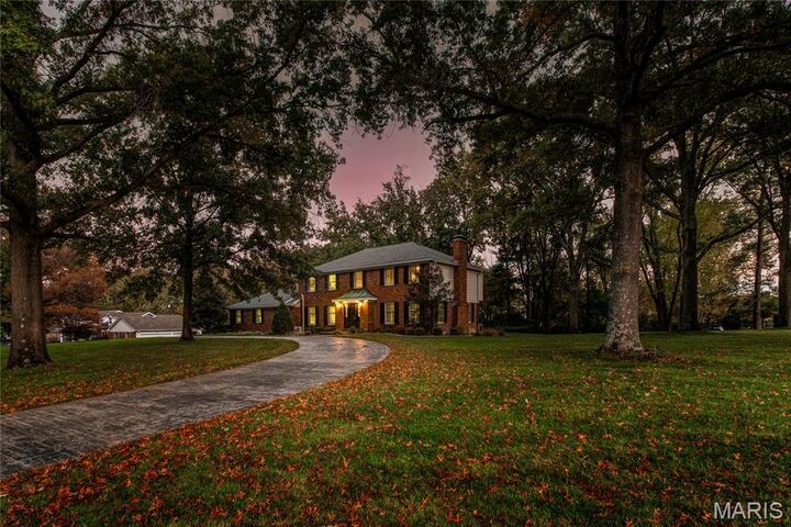 Property Photo: 6 Chippenham Lane MO 63005