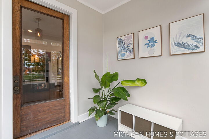 Property Photo: 364 Pine Avenue MI 49423