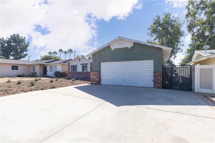 Property Photo:  9810 Sharon  CA 92503 