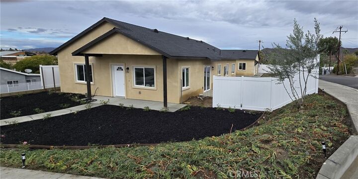 237 E Prospect Street  Lake Elsinore CA 92530 photo