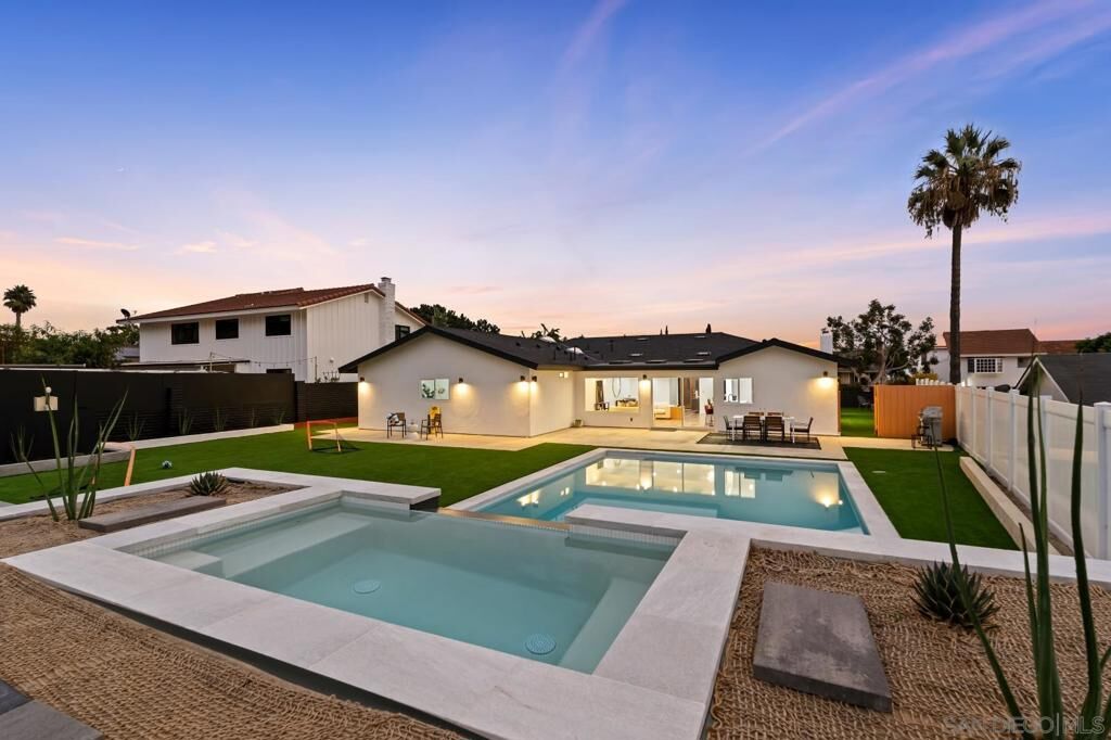 Property Photo: 1110 Sea Village Dr CA 92007