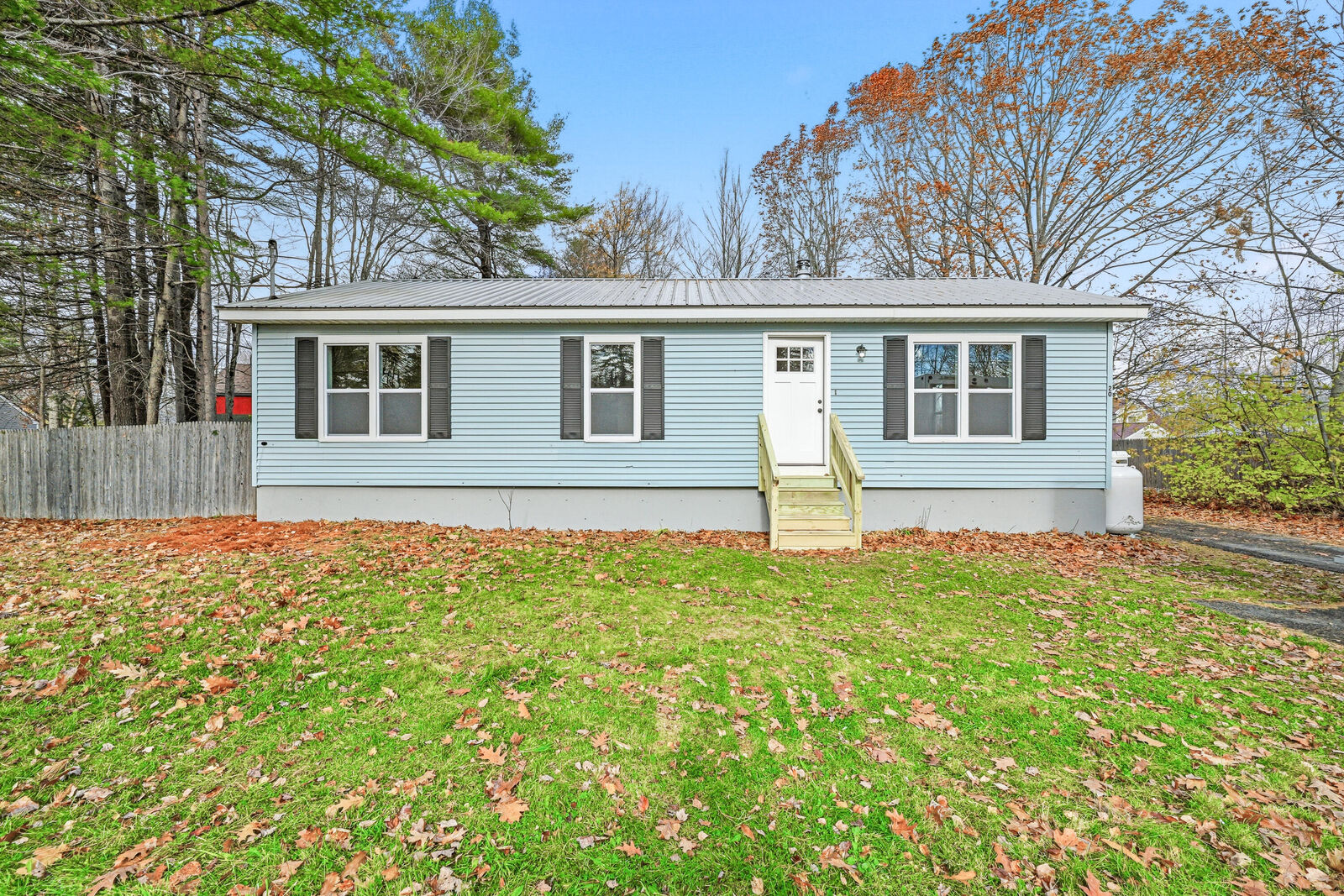 Property Photo:  20 Spruce Street  ME 04953 