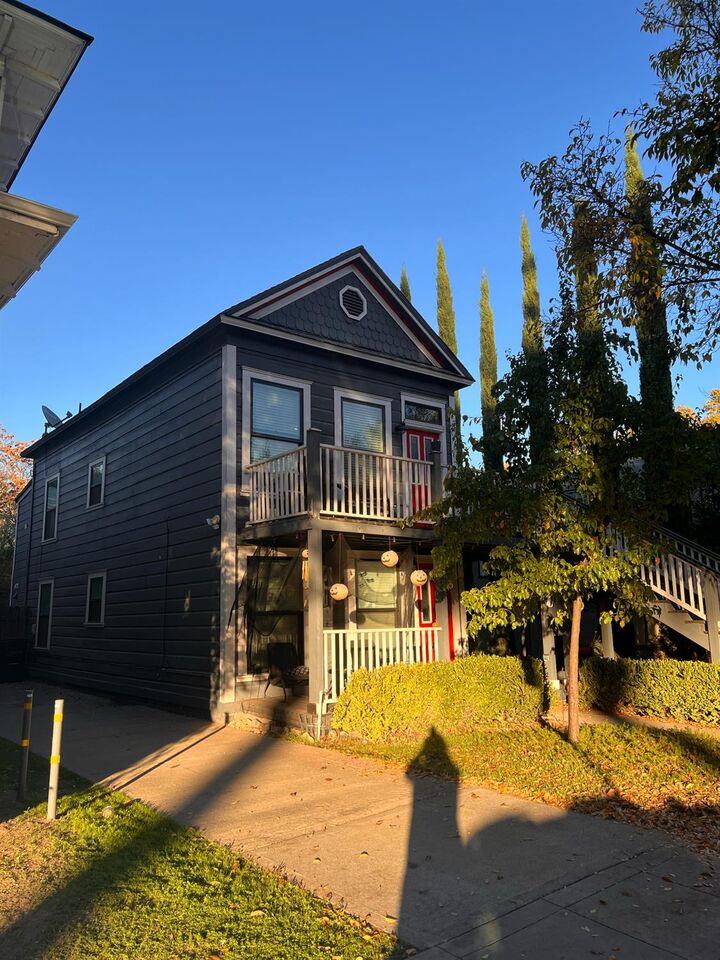 Property Photo: 2507 G Street CA 95816