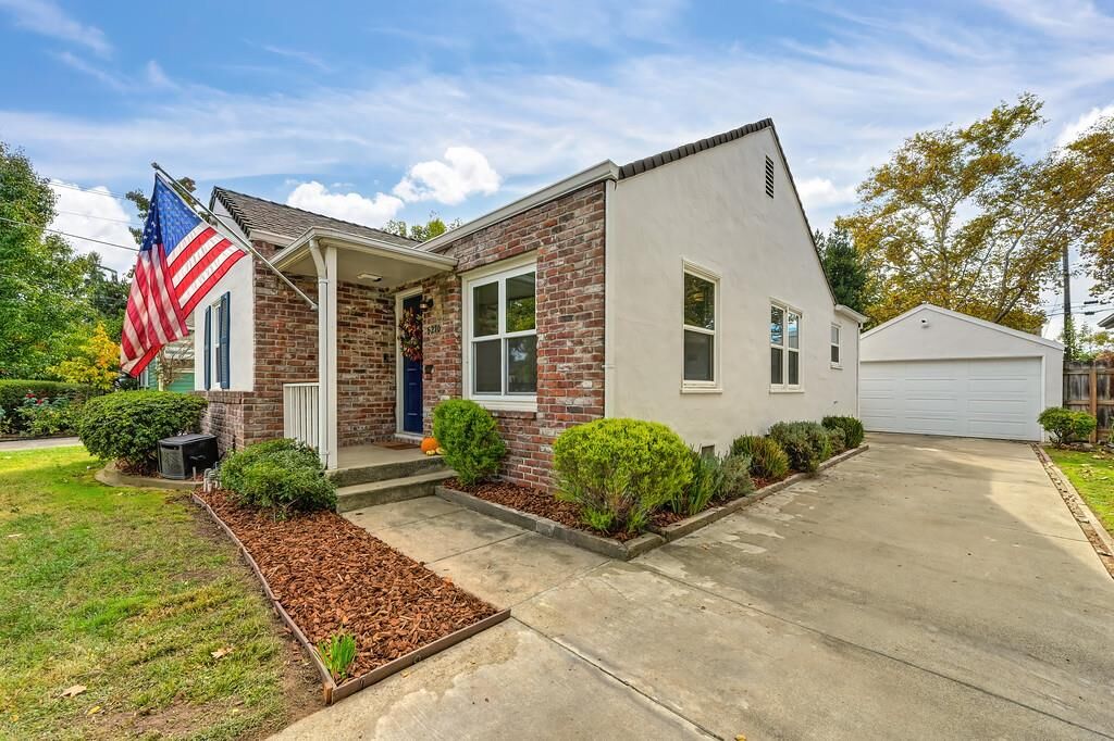 Property Photo: 5270 L Street CA 95819