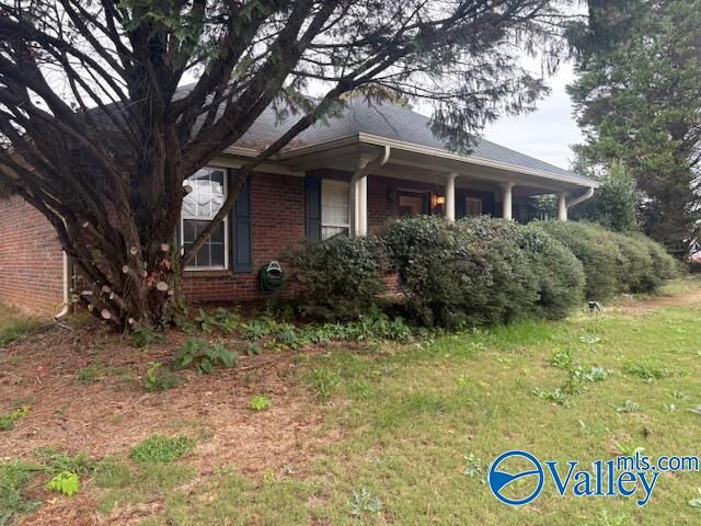 Property Photo:  106 Smith Vasser Road  AL 35749 