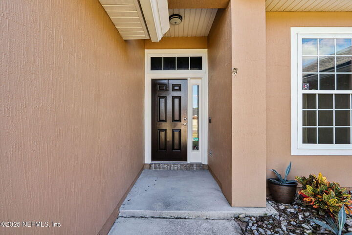 Property Photo: 4054 Trail Ridge Road FL 32068