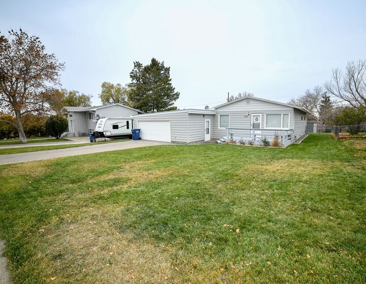 Property Photo:  324 Riverview 4 W  MT 59404 