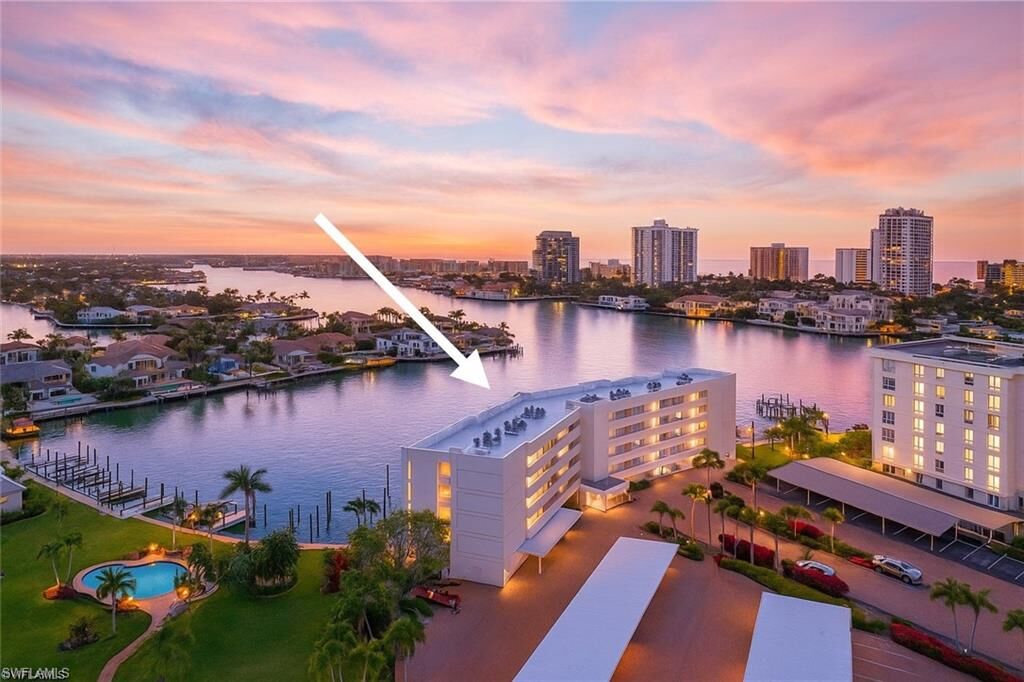 Property Photo:  300 Park Shore Dr 5B  FL 34103 