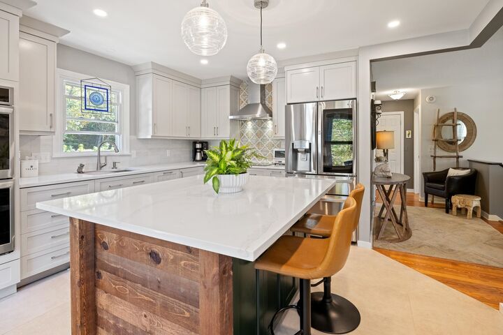 Property Photo:  17 Alderwood Court  NH 03743 