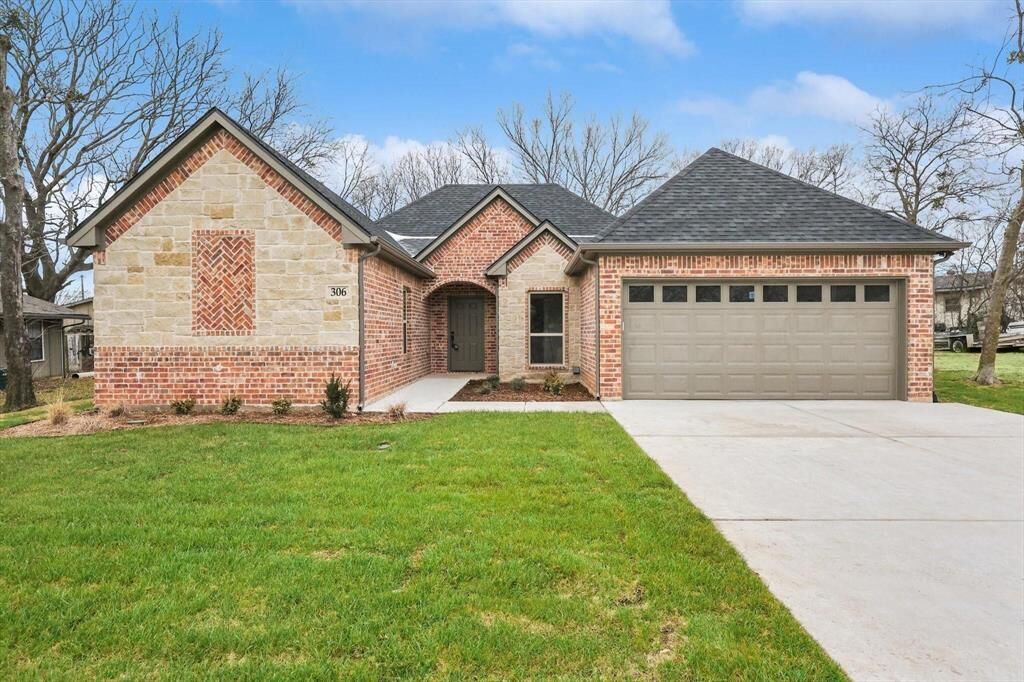 Property Photo:  306 W McLain Drive  TX 75092 