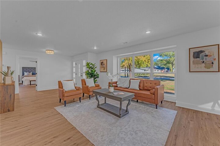 Property Photo: 300 S West End Street AR 72764