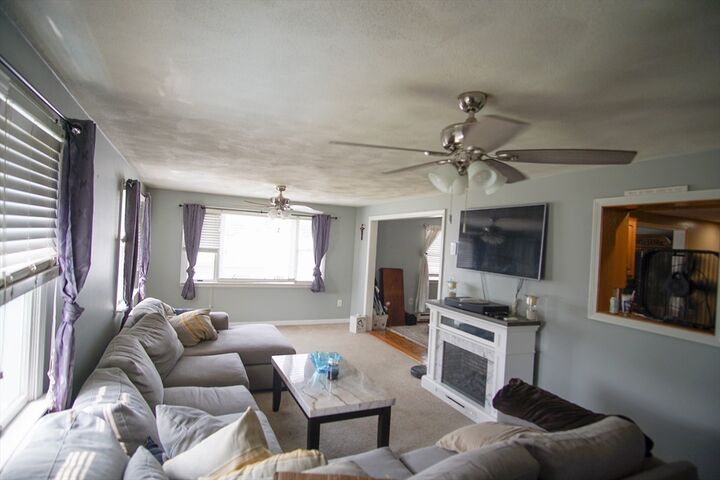 Property Photo:  29 Garfield Avenue 2  MA 01801 