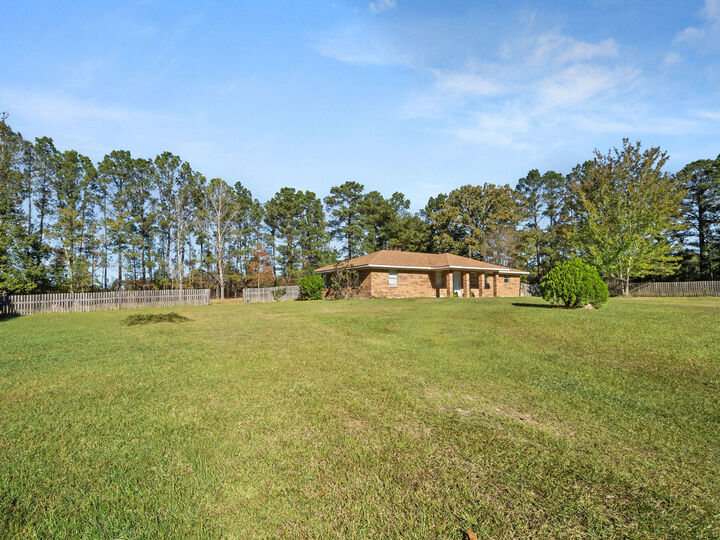 Property Photo:  4562 Cold Springs Loop  LA 71403 