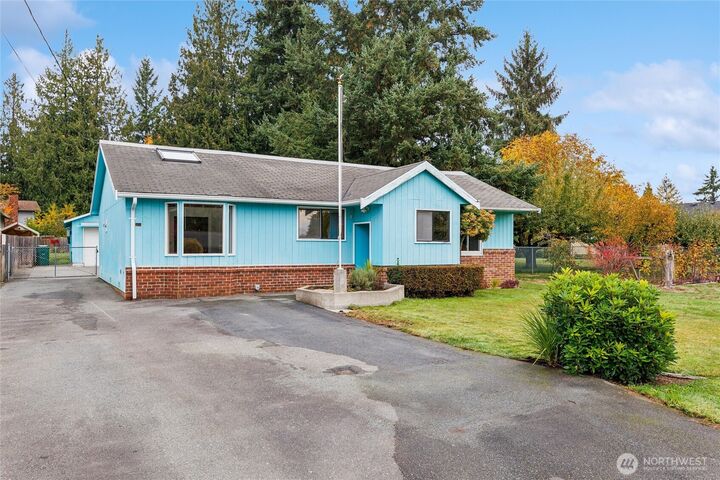 Property Photo: 3113 232nd Street SW WA 98036