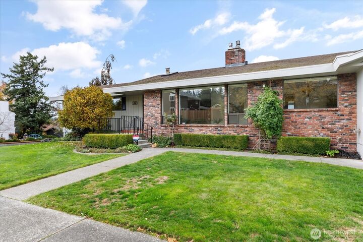 Property Photo:  622 SW Fairhaven Drive  WA 98277 