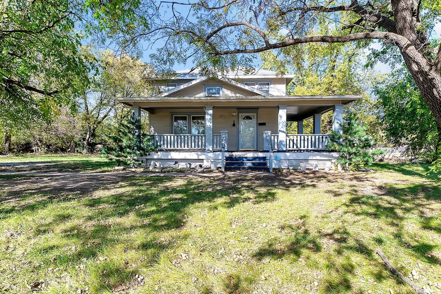 Property Photo:  1824 E 17th St N  KS 67214 
