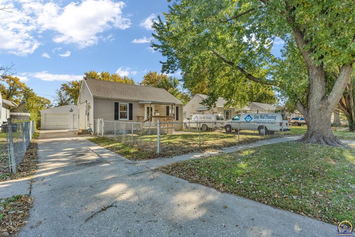 Property Photo:  1020 NE Chester Ave  KS 66616 