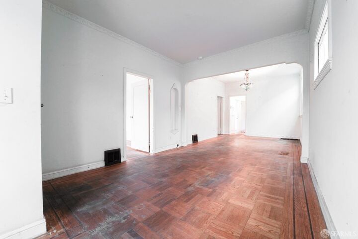 Property Photo: 153 Madrid Street CA 94112