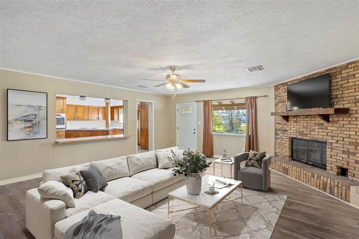 Property Photo: 670 Abby Lane LA 70611