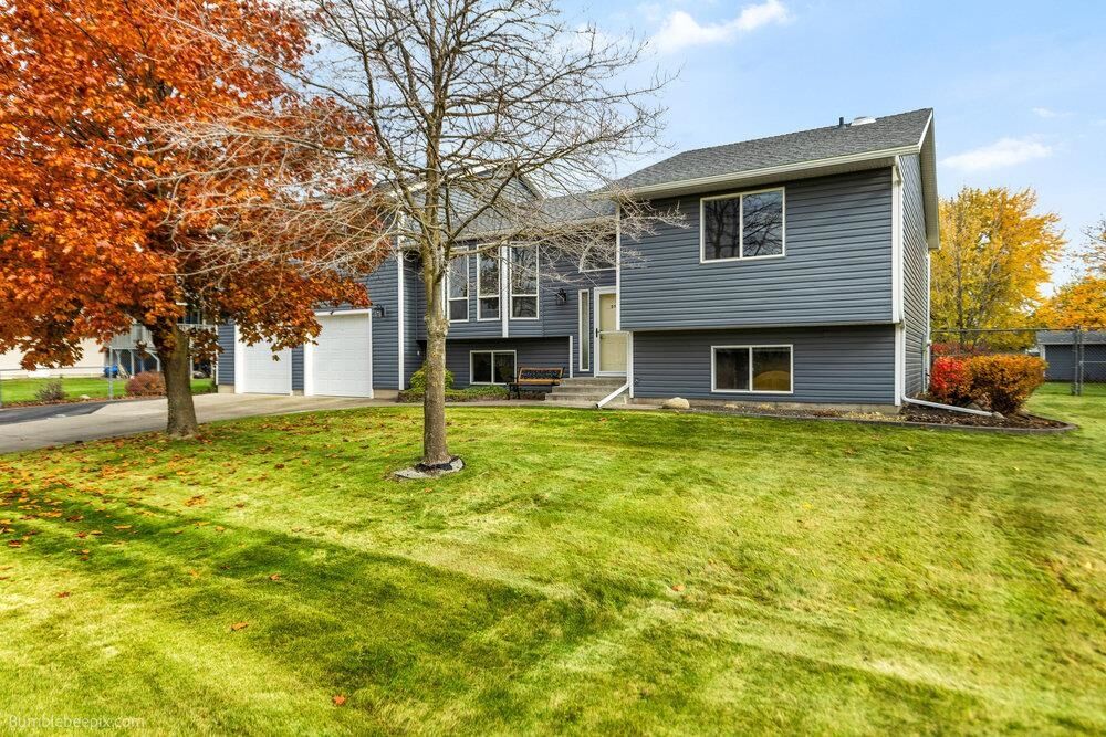 Property Photo: 5718 N Martinson Rd WA 99025