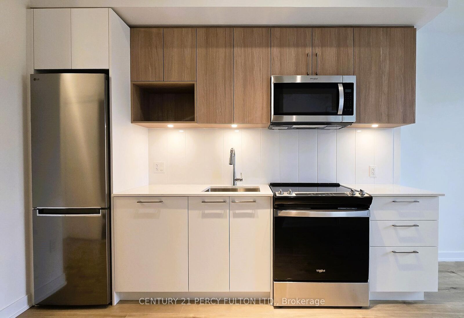 Photo de la propriété: 500 Plains Road E 209 ON L7T 0C8