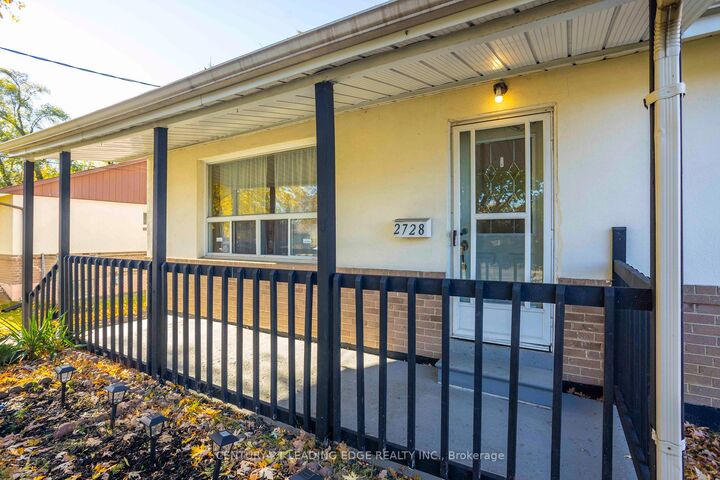 Property Photo:  2728 Kennedy Road  ON M1T 3H9 