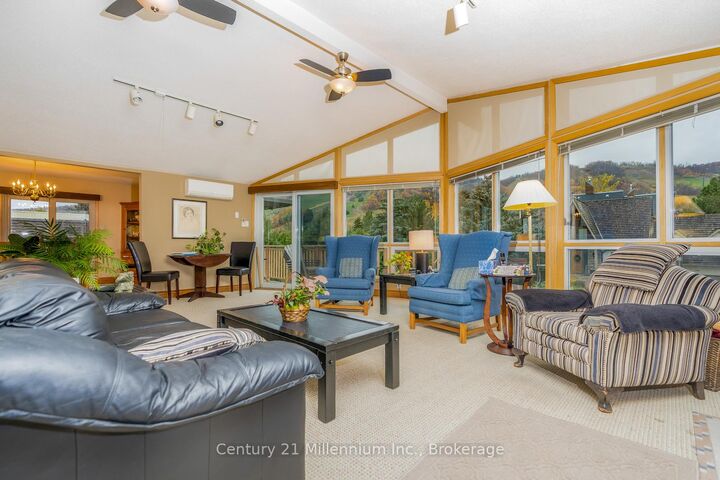 Property Photo:  130 Pioneer Lane  ON L9Y 0M7 