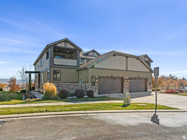 Property Photo:  836 N Pinehurst Dr W  UT 84049 