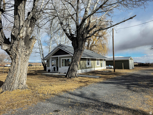 Property Photo: 1725 Ut-87 UT 84007