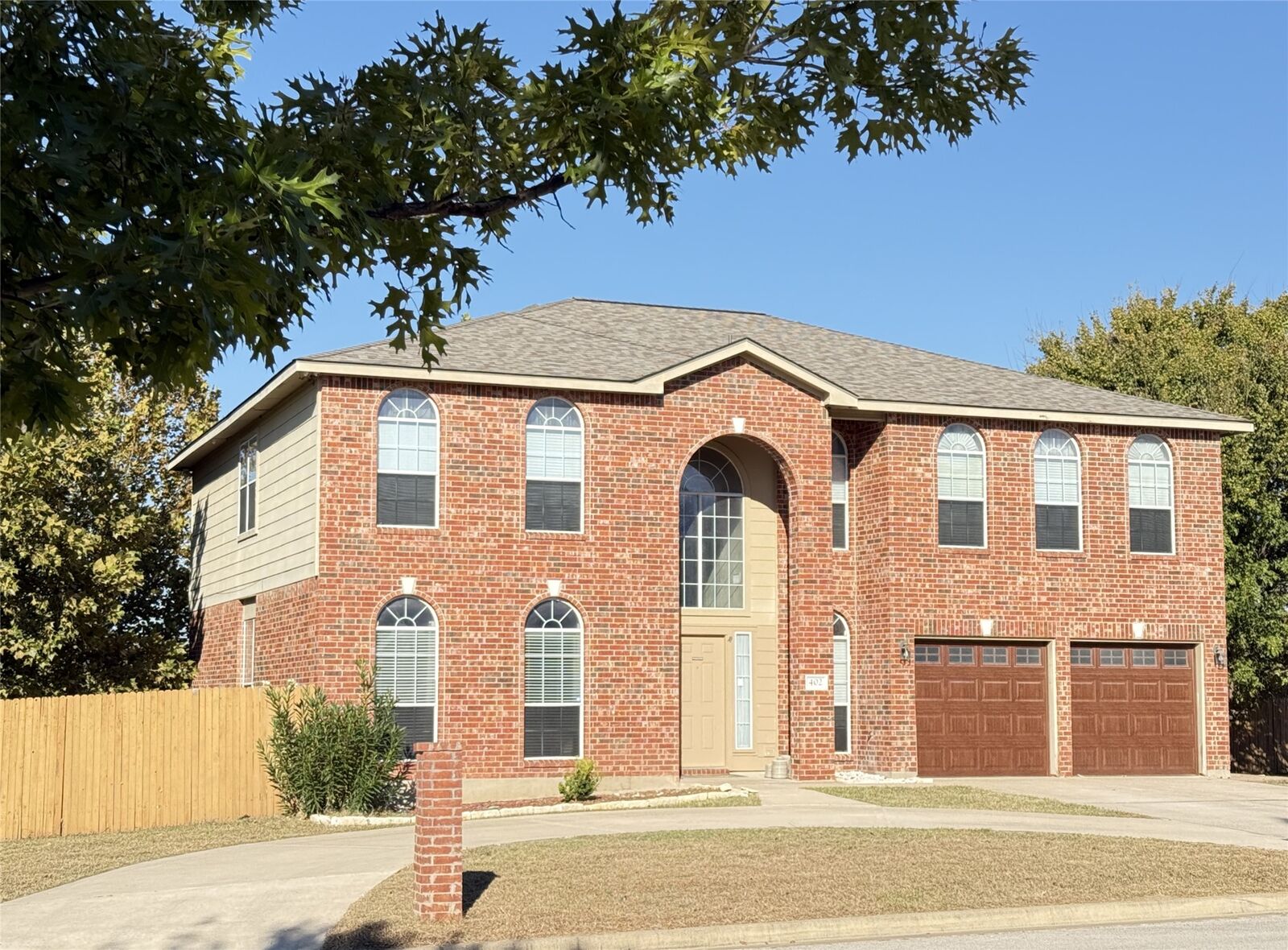 Property Photo: 402 W Iowa Drive TX 76548
