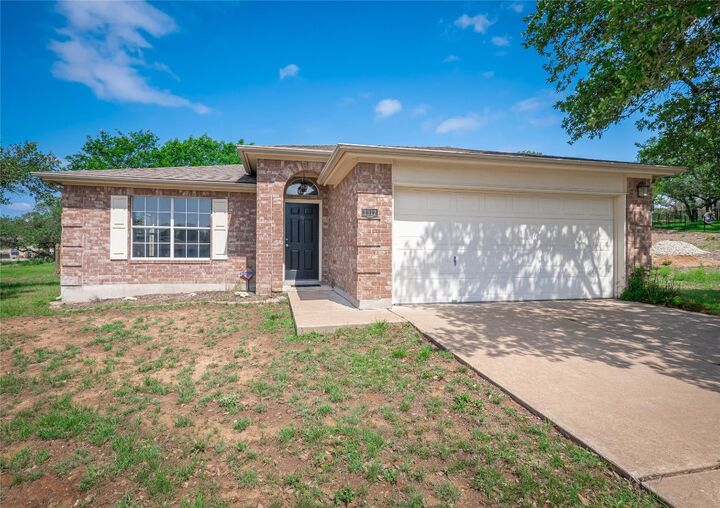 2312 Mac Arthur Avenue  Lago Vista TX 78645 photo