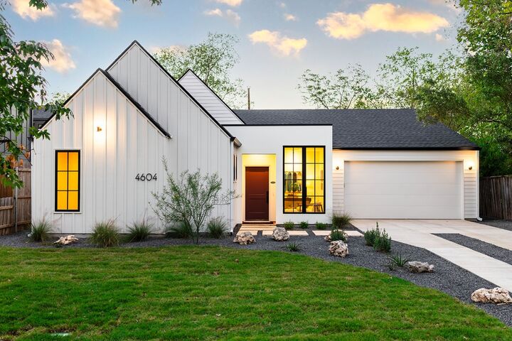 Property Photo:  4604 Richmond Avenue  TX 78745 