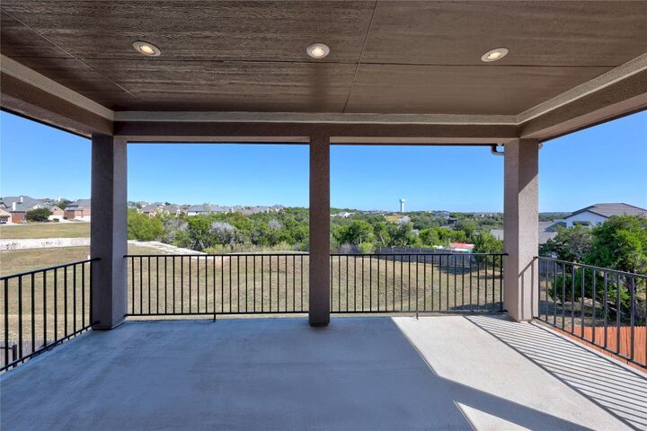 Property Photo: 5501 La Canada Way TX 78738