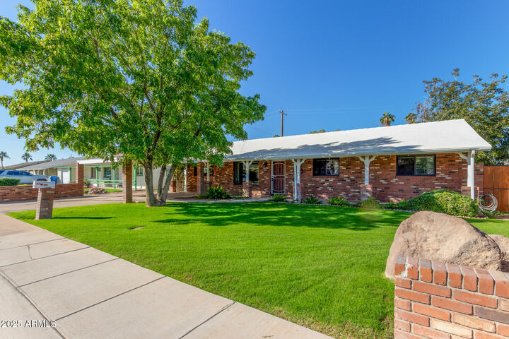 Property Photo: 120 S Sahuaro Drive AZ 85233
