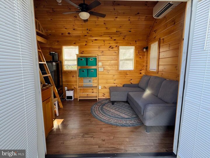 Property Photo:  12 W Loudoun Street A  VA 20141 