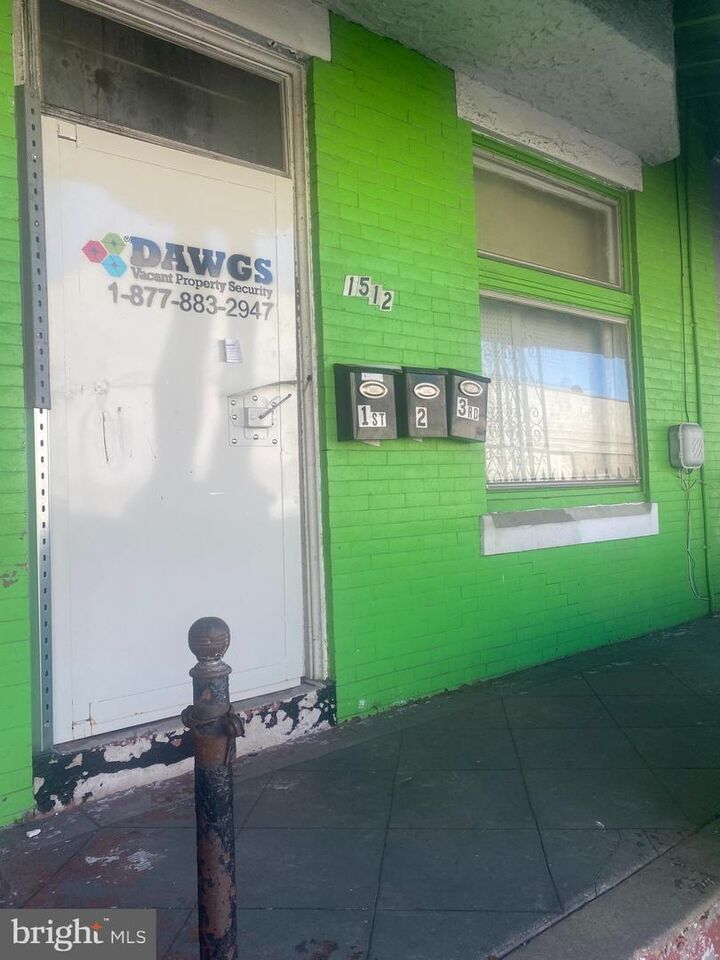 Property Photo: 1512 W Glenwood Avenue PA 19132