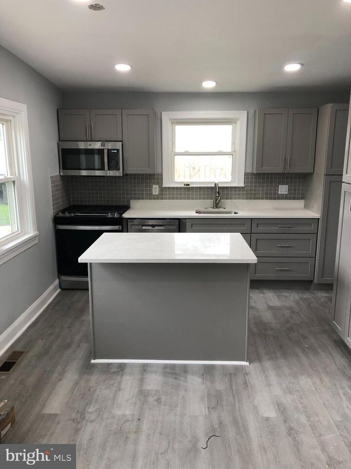 Property Photo: 1106 Grant Avenue PA 19115