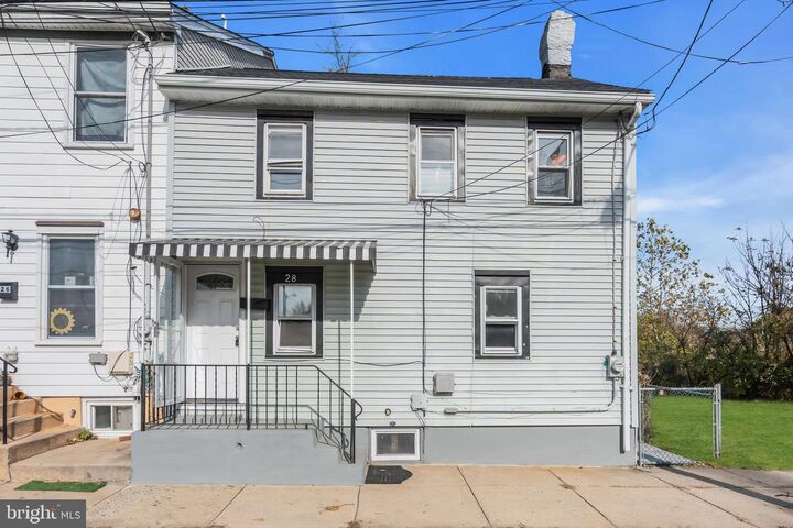 28 Bond Street  Trenton NJ 08618 photo