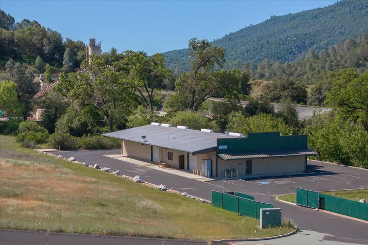 Property Photo: 320 George Reed Drive CA 95249