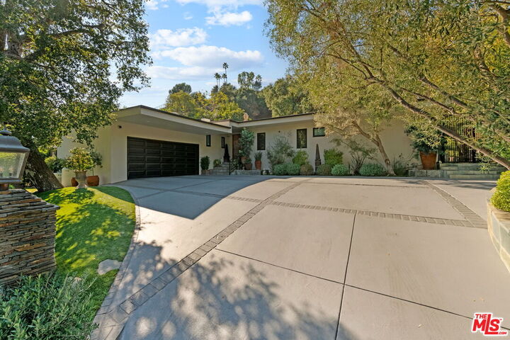 Property Photo: 1115 N Bundy Dr CA 90049