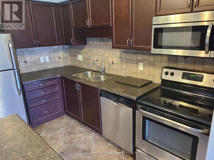 Property Photo:  535 Margaret Street 24  ON N3H 0A5 