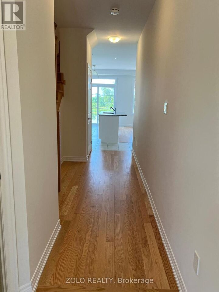 Property Photo:  47 Bayardo Drive  ON L1H 7K4 