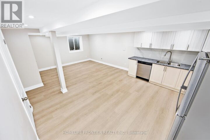 Property Photo:  40 Pennywood Road  ON L6V 2K4 