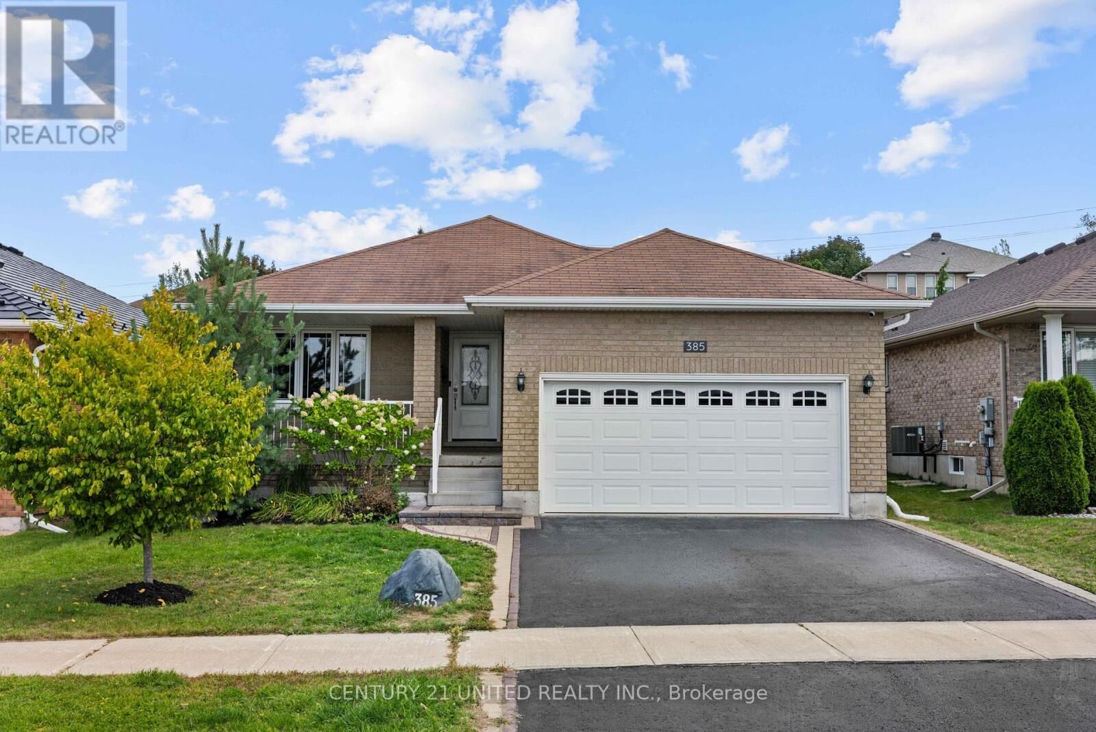 Property Photo: 385 Bianco Crescent ON K9K 0A5