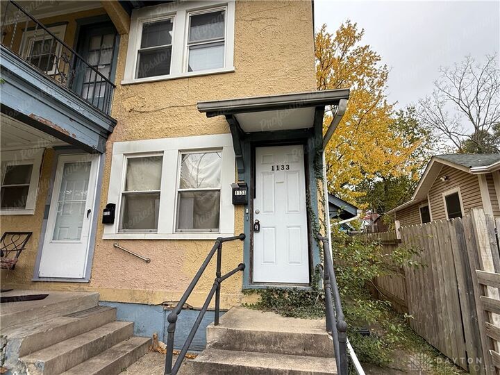 Property Photo: 1133 Linda Vista Avenue 1127 OH 45405