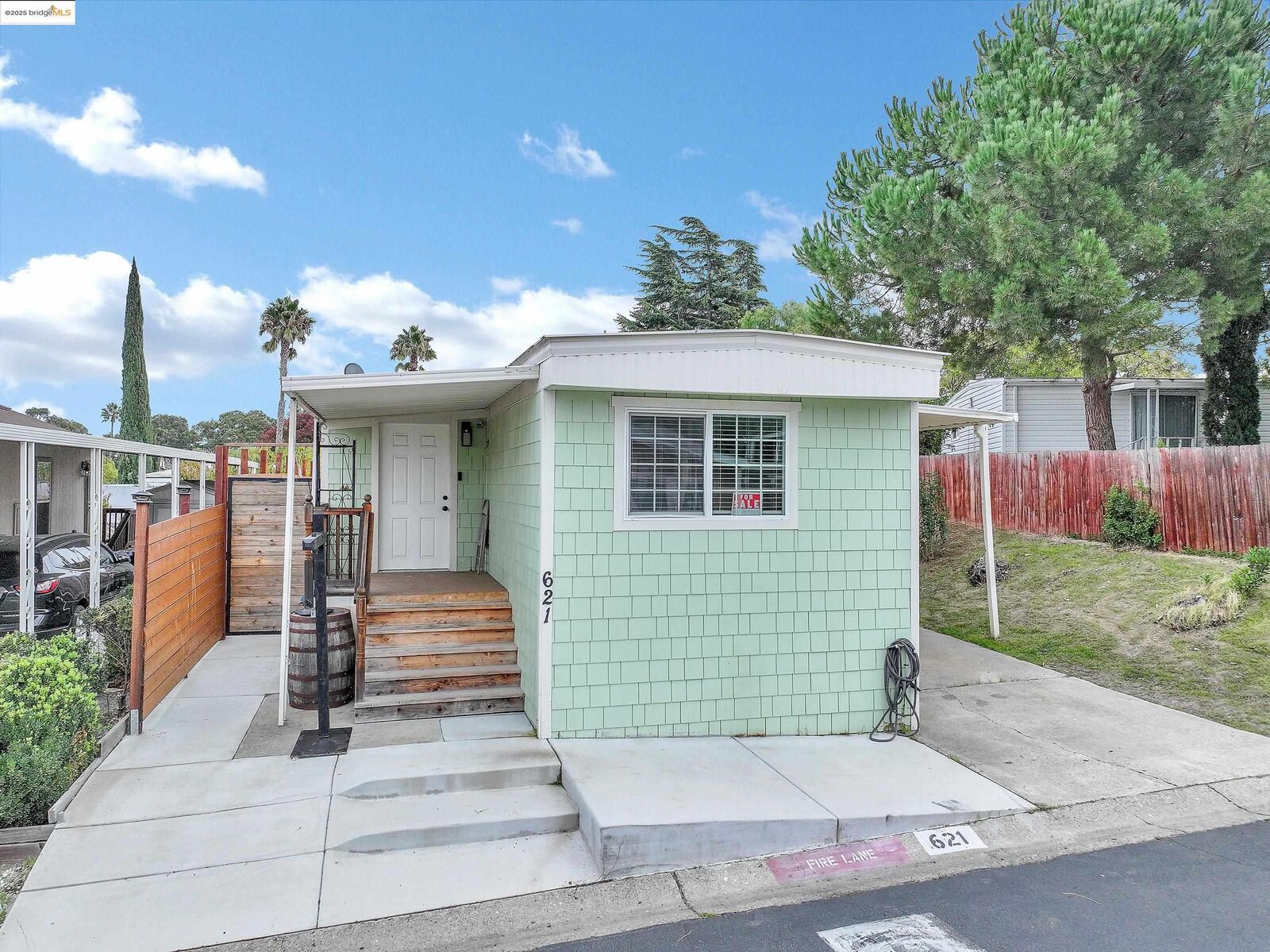 Property Photo: 621 Bounty CA 94565