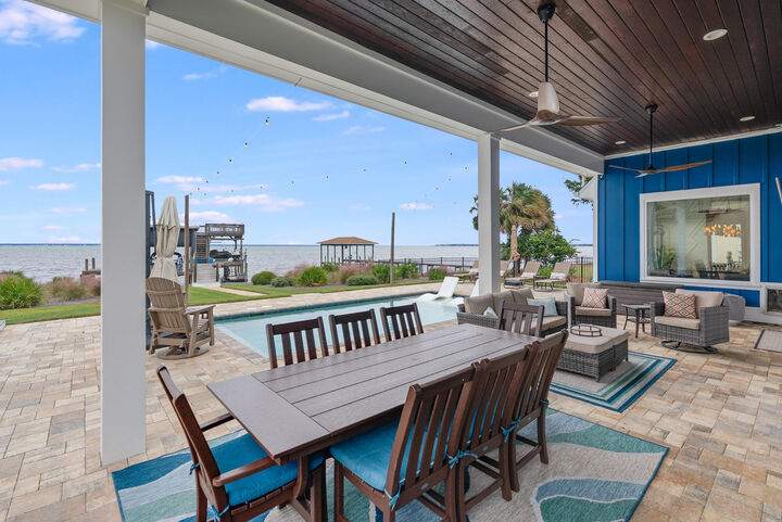 Property Photo:  5 Bayshore Drive  FL 32550 