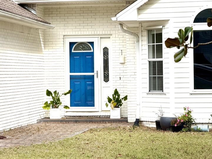 Property Photo:  6814 Avenida De Galvez  FL 32566 