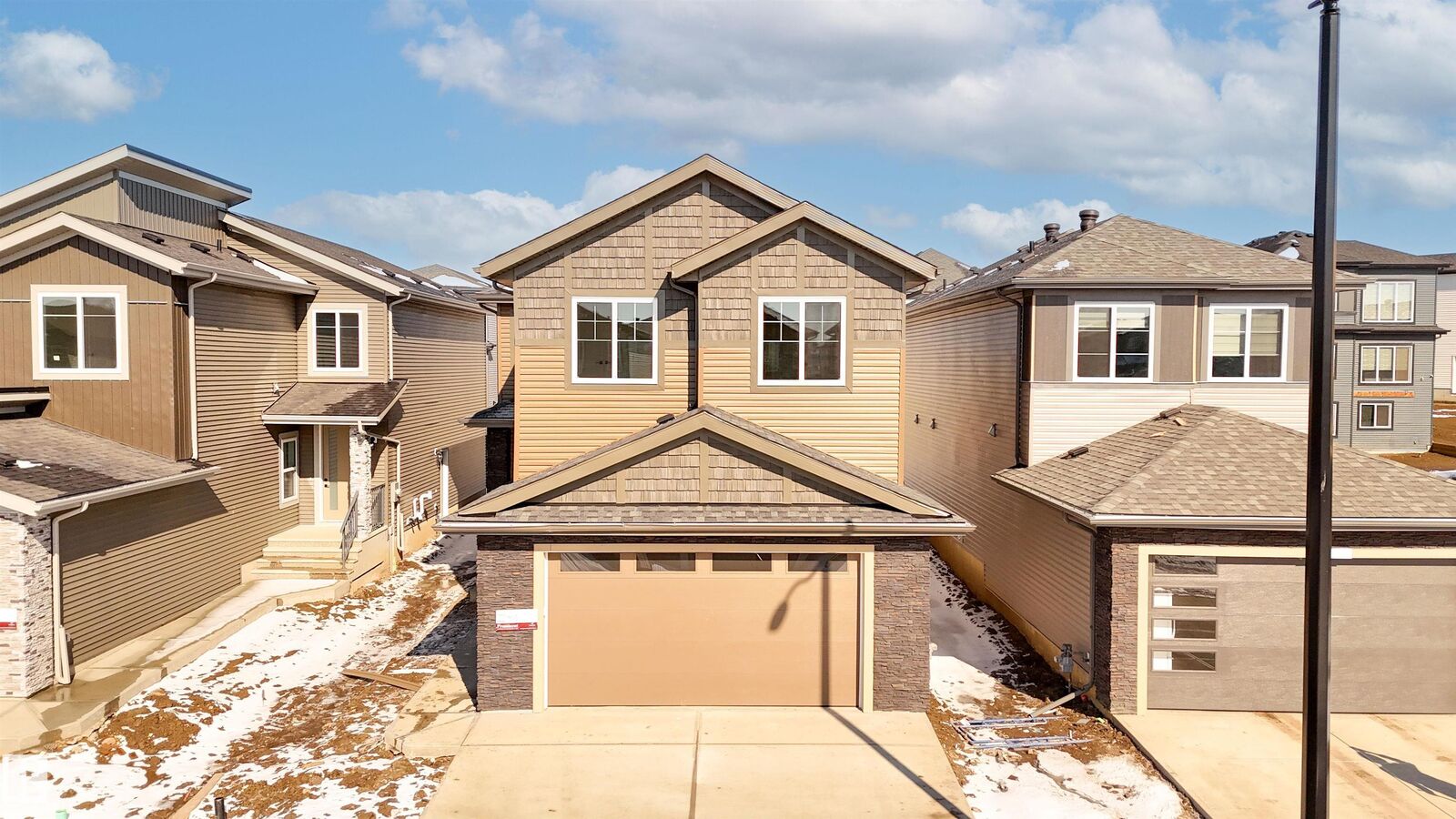 Property Photo: 3910 41 Avenue AB T4X 3B5